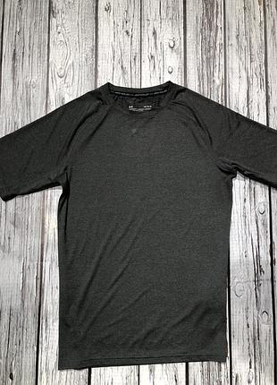 Футболка спортивная мужская "under armour".