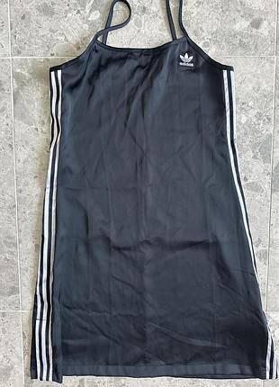 Сукня спортивна