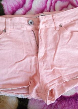 Летние джинсовые персиковый шортики