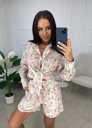 Літній костюм із шортами