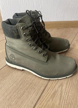 Водонепроникні чоловічі шкіряні черевики кольору хакі від timberland 41