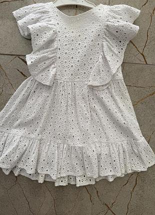 Платье из прошвы