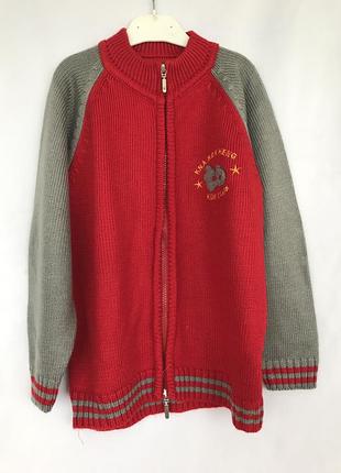 Светр на замку