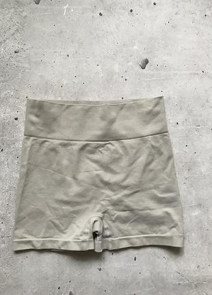 Спортивні шорти сірі жіночі