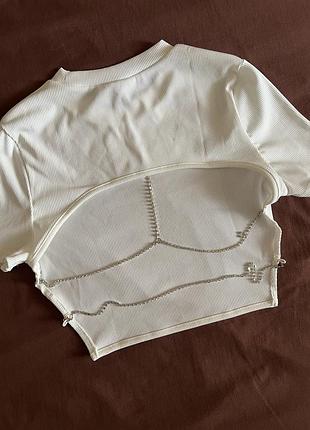 Топ з відкритою спиною