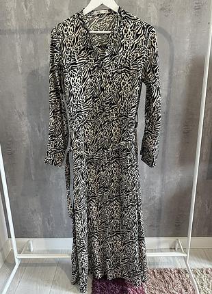 Сукня міді плаття міді в принт