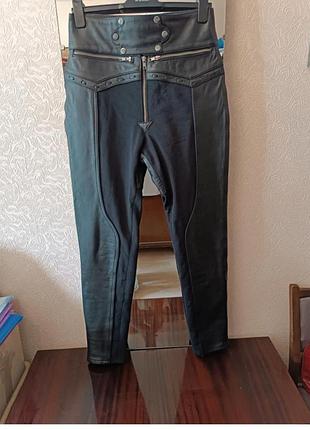 Мужские кожаные штаны.