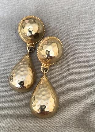 Casual corner. розкішні сережки вінтаж