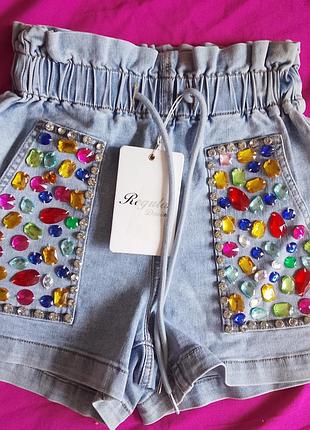 Джинсовые шорты