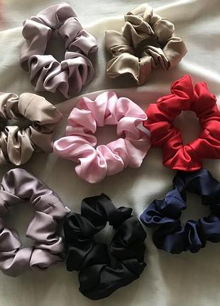 Шелковая резинка для волос , скранч