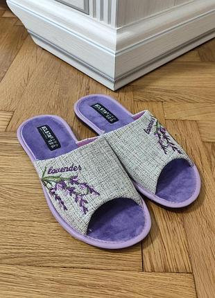 Женские льняные тапочки belsta с вышивкой и открытым носком