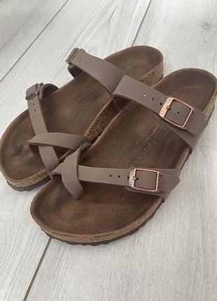 Шльопанці birkenstock mayari