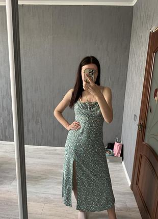 Квіткова сукня літня