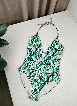 Брендовий суцільний купальник від boohoo