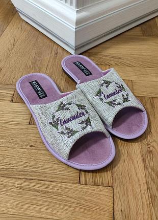 Женские льняные тапочки belsta с вышивкой и открытым носком