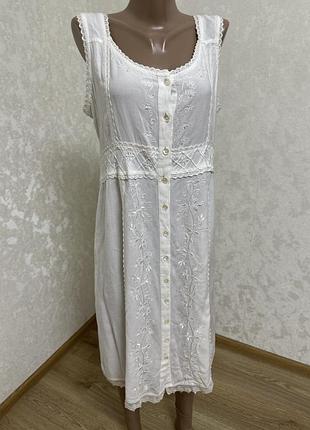 Ніжна нова  віскозна сукня сарафан  з вишивкою