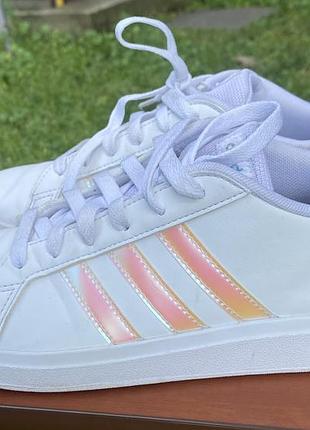 Кросівки adidas