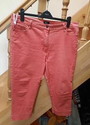 Брюки джинсы стрейчевые короткие