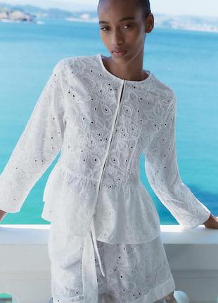Вишита блуза zara