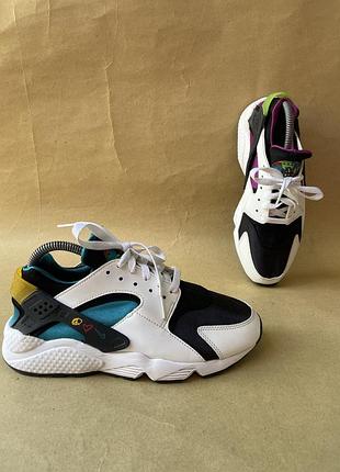 Nike huarache peace, love 40(25,5см)