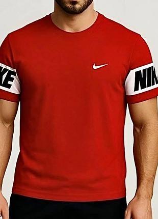 Дуже класна, якісна чоловіча футболка, тепленька на осінь.