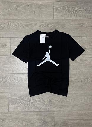 Нова стильна чорна футболка джордан jordan black "jumpman", розмір l, оригінал