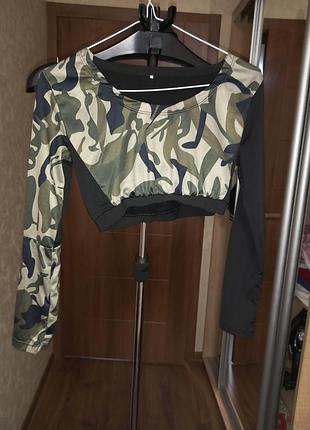 Спортивная кофта топ хаки