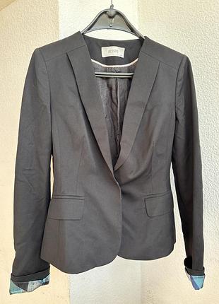 Піджак чорний bessini s