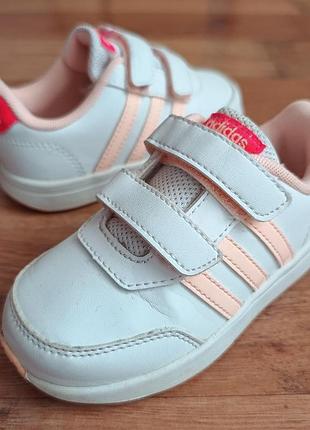 Оригинальные adidas р24 длина стельки по факту 15.5см