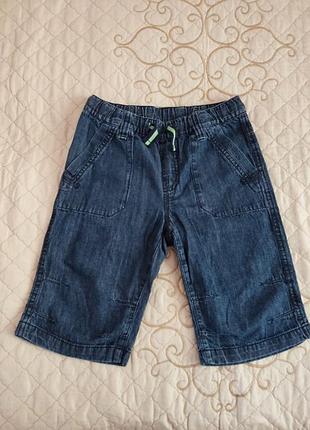 Чудові джинсові шорти на хлопчика 140см