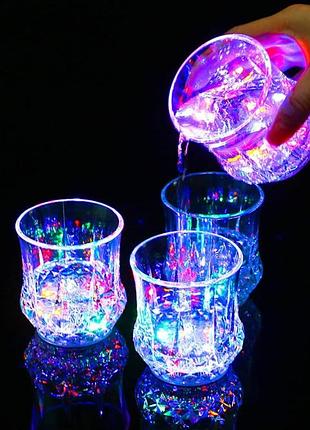 Цветная светящаяся чашка с индуктивной подсветкой, стакан с цветной подсветкой в форме "ананас"