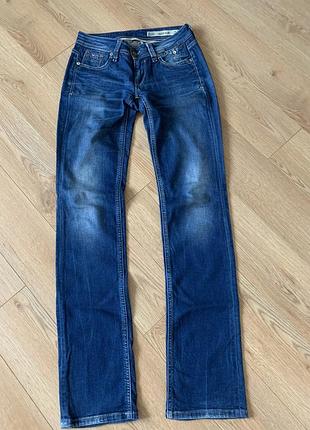 Джинси tommy hilfiger. оригінальні. прямі, неширокі.