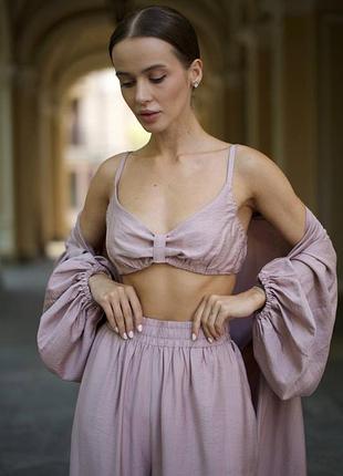 Костюм в піжамноиу стилі