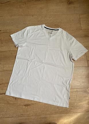 Футболка чоловіча kenneth cole біла коронована