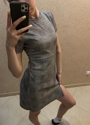 Сукня жіноча