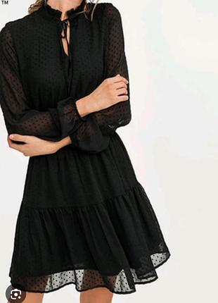 Стильное прозрачное платье в горошек вышивка рюш