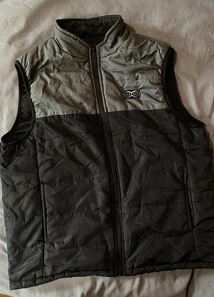 Жилетка чоловіча