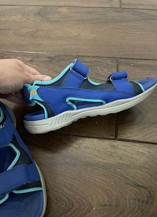 Босоніжки дитячі 2