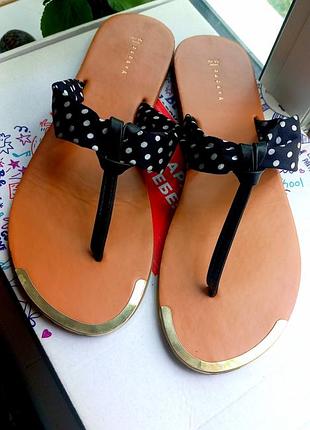 Жіночі шльопанці papaya р.39 uk 6 в горошок з золотим кантом