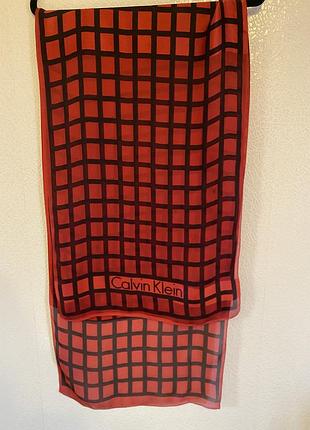 Шовковий шарф в клітинку червоно чорних кольорів,