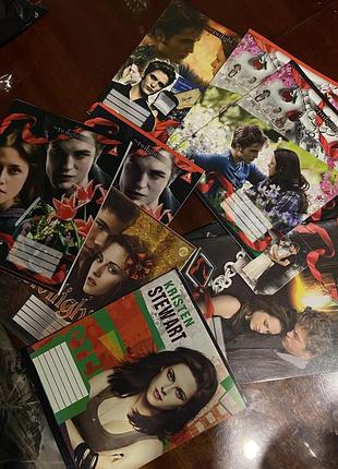 Тетрадь с обложкой сумерки в клетку и линию