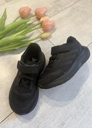 Дитячі кросівки adidas оригінал розмір 25 чорні