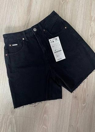 Женские джинсовые шорты stradivarius, черные, с необработанным краем