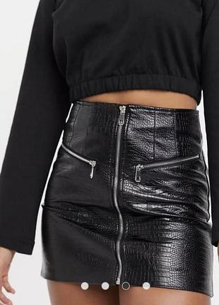 Жіноча спідниця зі штучної шкіри від bershka