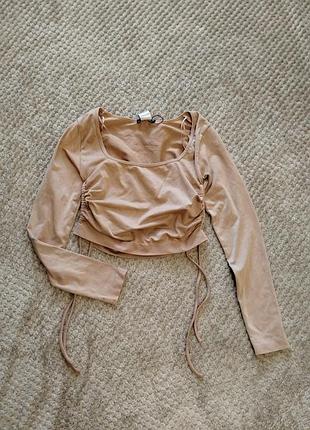Zara.женский бежевый топ с длинными рукавами.