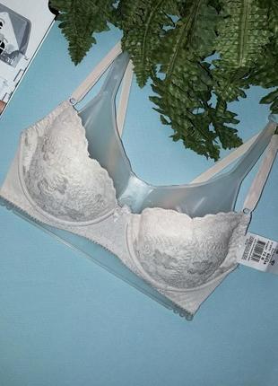Бюстгальтер
