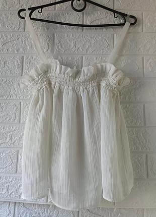 Гарна біла майка