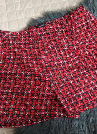 Dunnes uk18 шорти