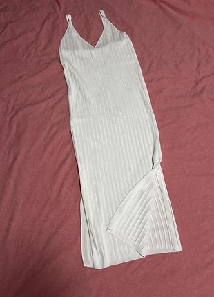 Нова трикотажна сукня міді