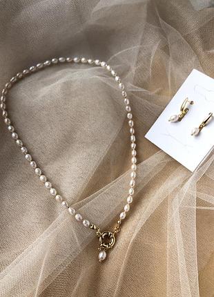 Комплект прикрас з натуральних річкових перлин : намисто і сережки. чокер з перлин, сережки з перлин